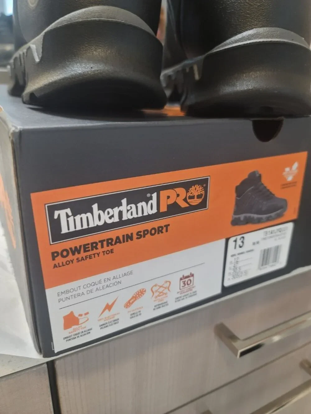 Timberland Pro Men's Powertrain  Alloy Safety Toe Work Shoes Sz 11 NIB Black